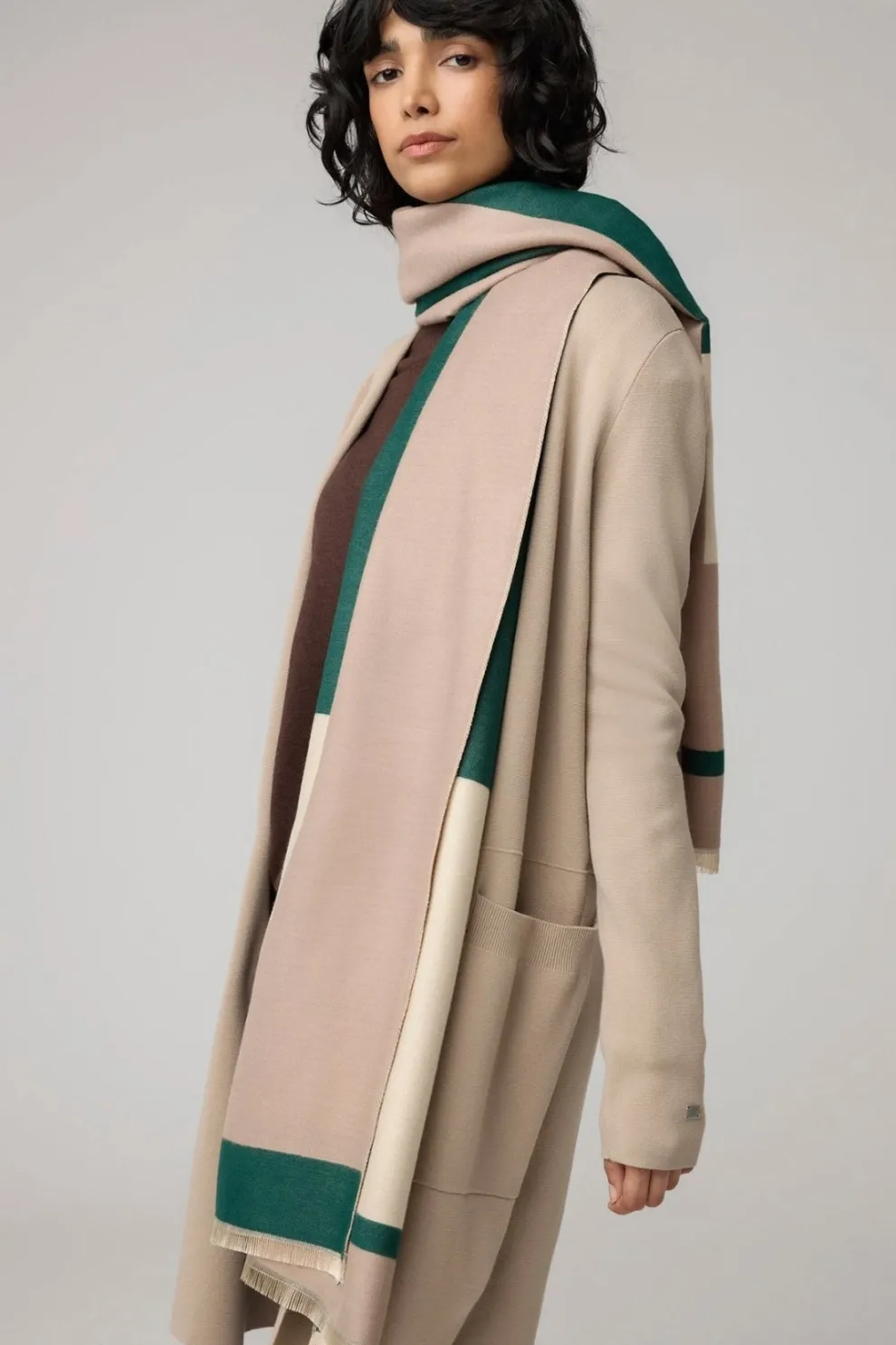 SOIA & KYO Abegail Scarf