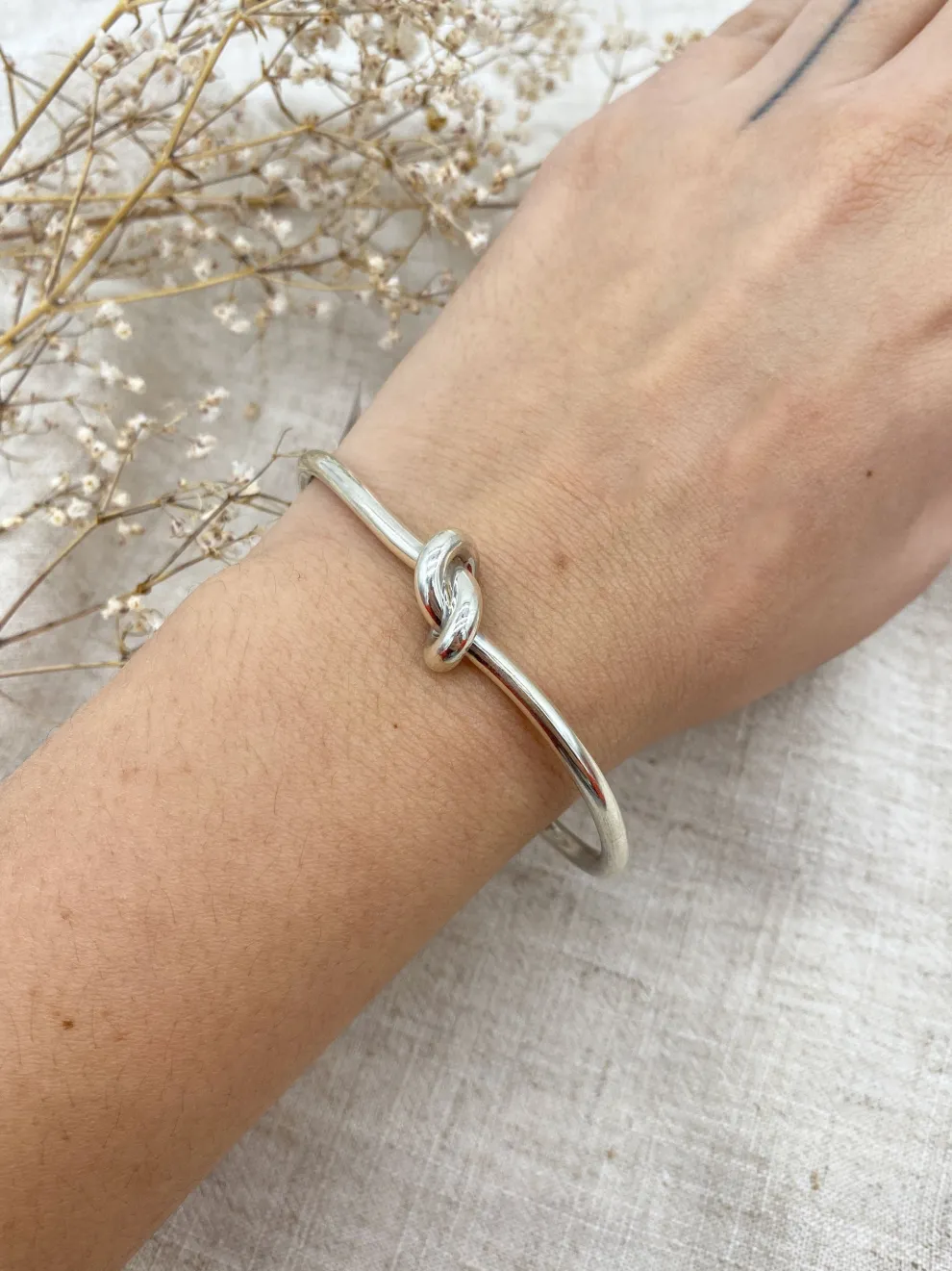 THE VIRGIN Knot Bracelet