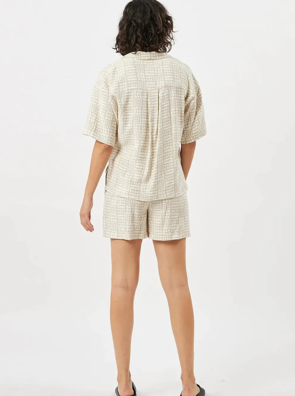 MINIMUM Court Locoa - Safari