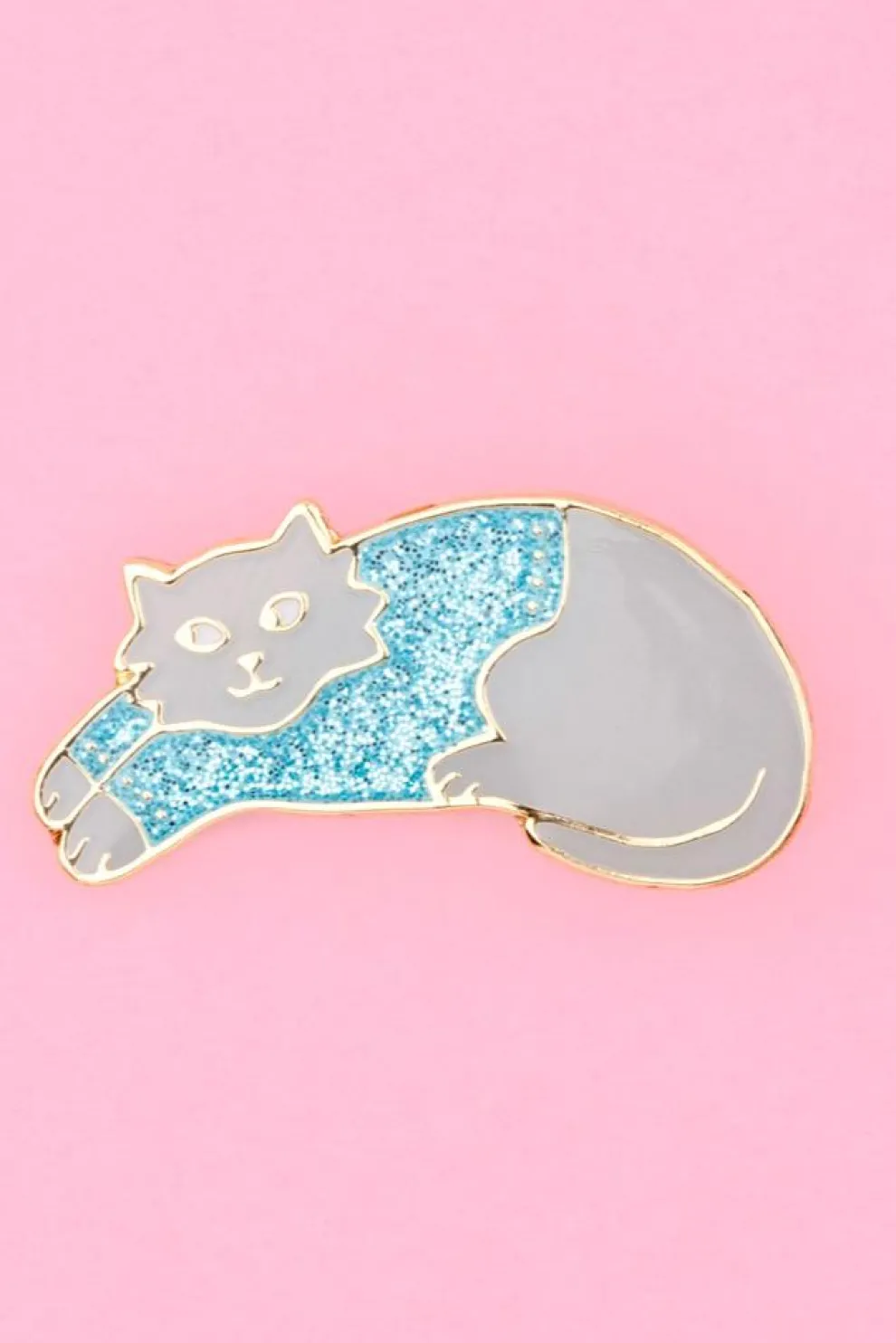 HELLO SUZETTE Winter Sweater Cat Pin
