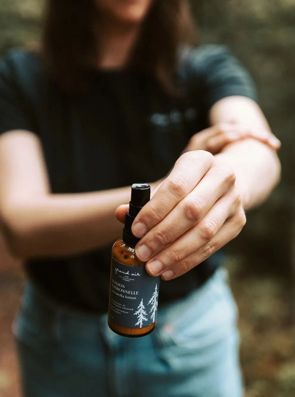 WEEDS Moisturizing Lotion with Lemongrass - Grand Air