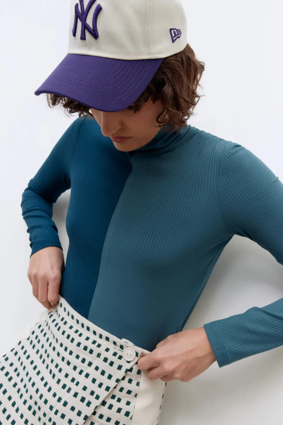 EVE GRAVEL Turtleneck Hood