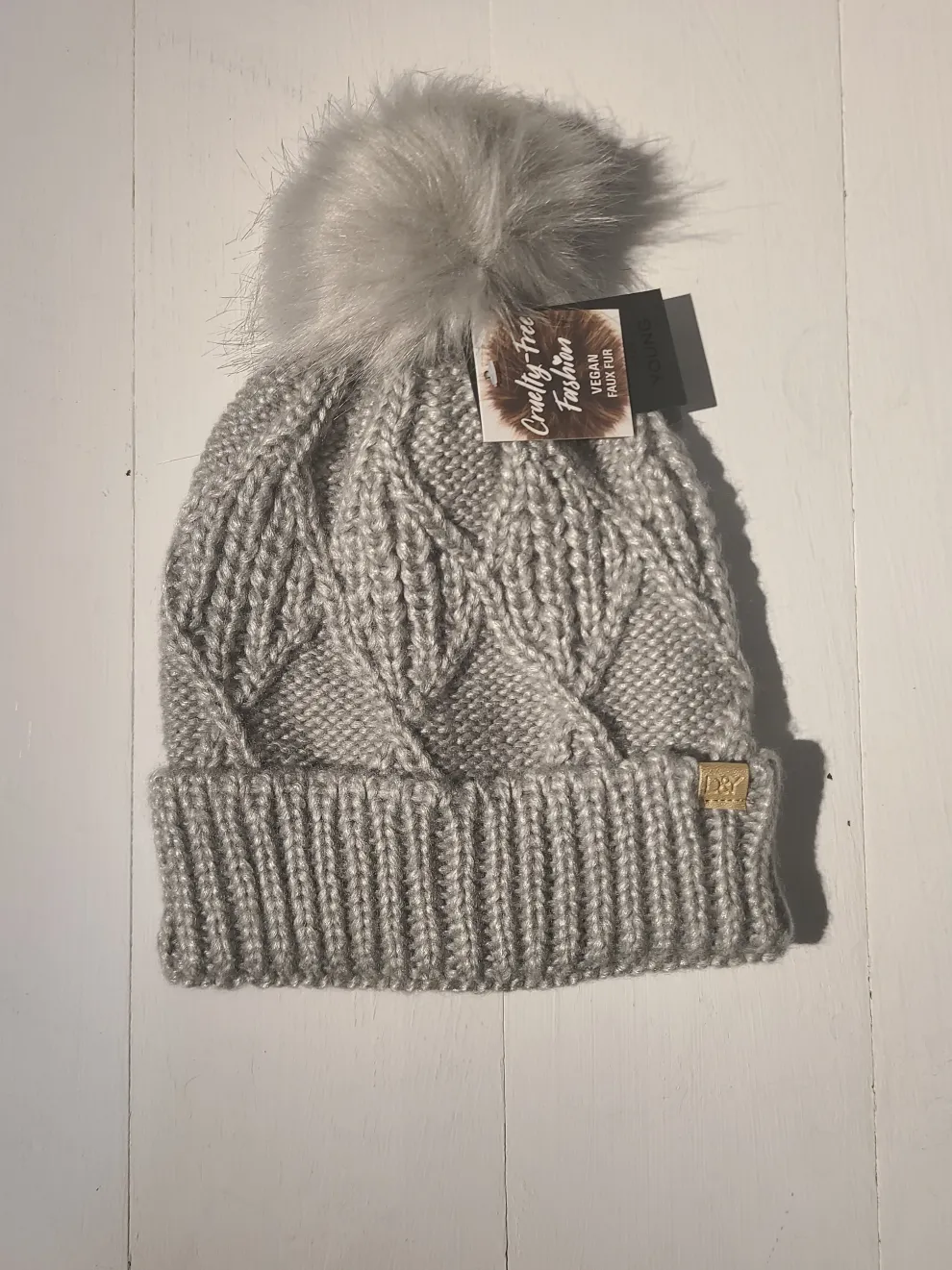 DAVID & YOUNG Beanie with Pompom - Gray