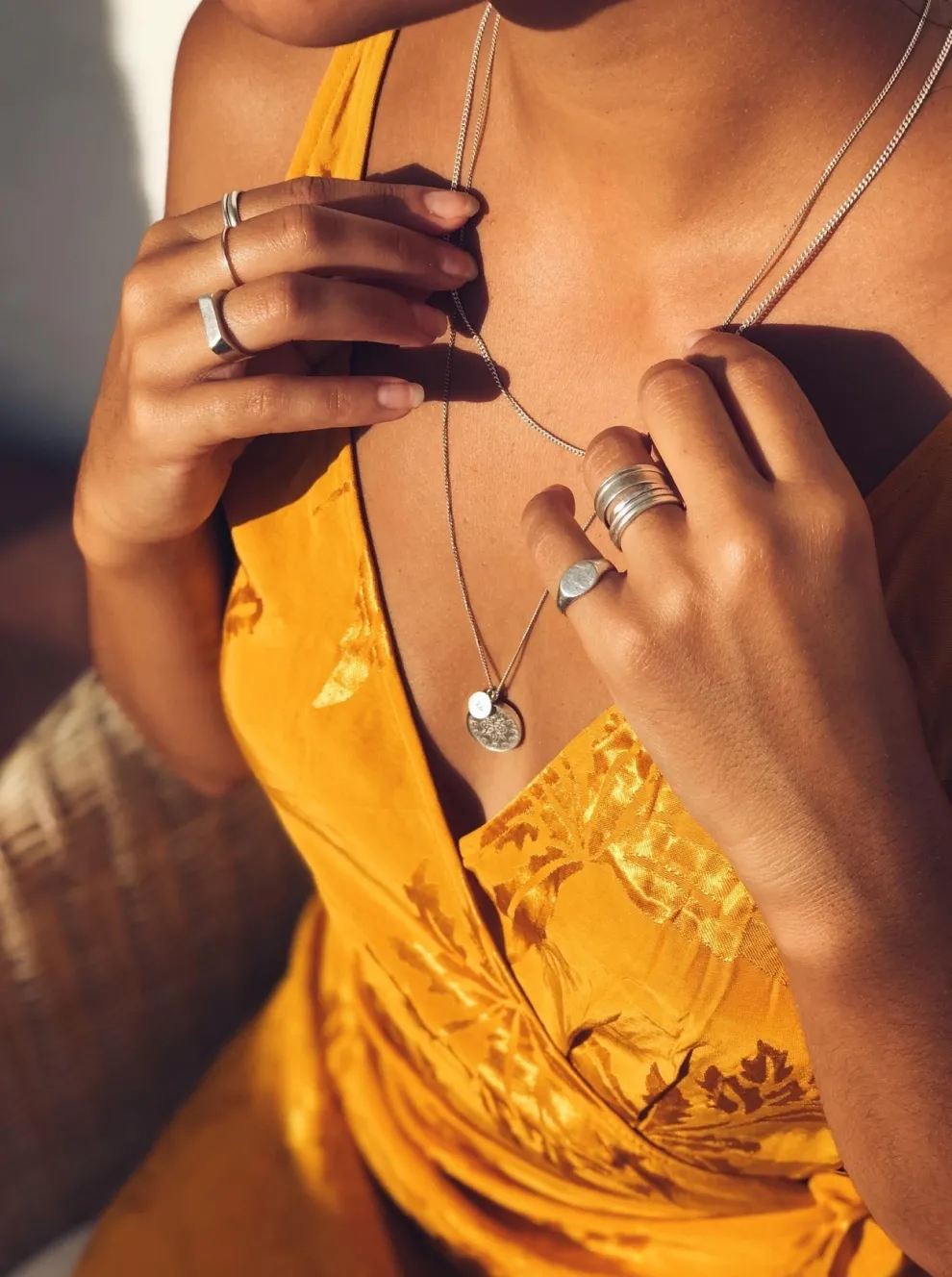 SARAH BIJOUX Mini Signet Ring
