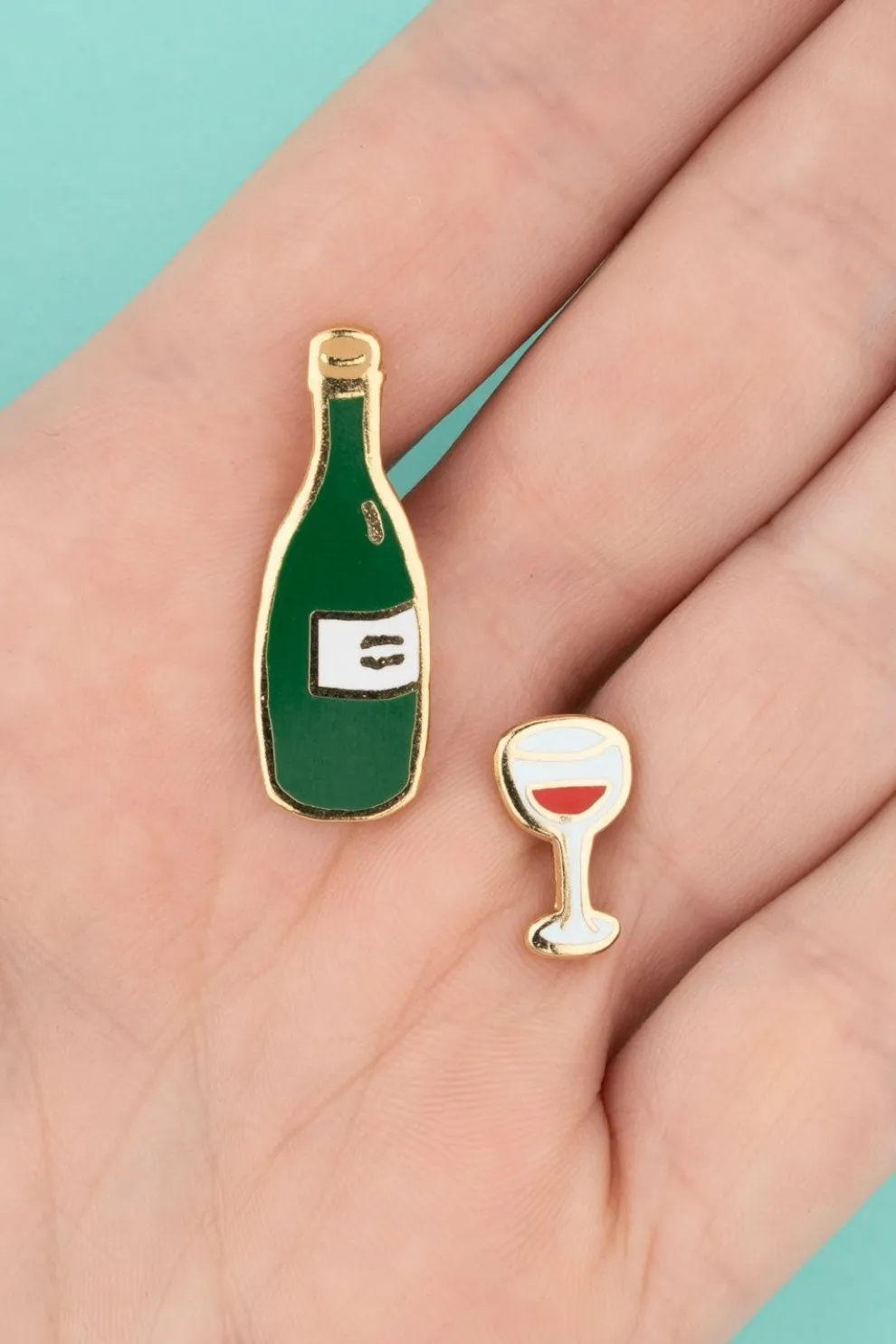 HELLO SUZETTE Duo Wine Pin