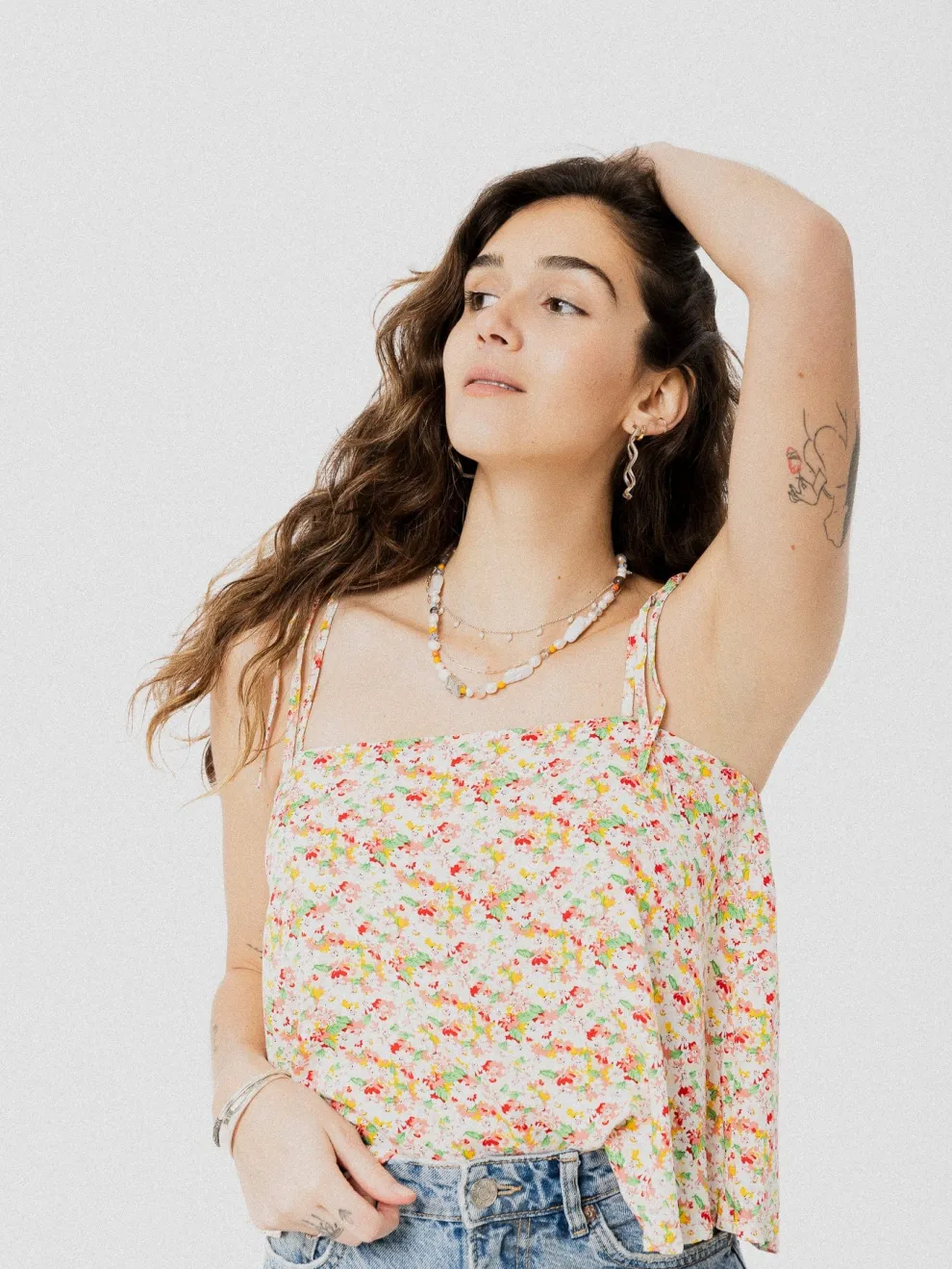 PINEAPPLE BANANAS Isabella Camisole - White flower