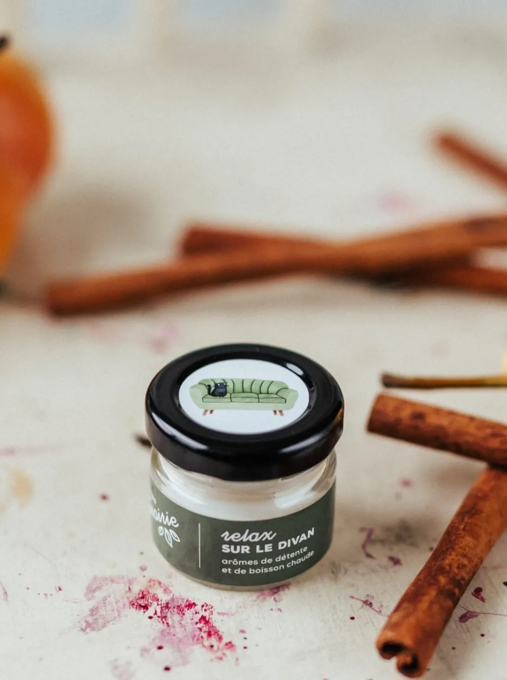 IN THE PRAIRIE Candle Relax on the Couch