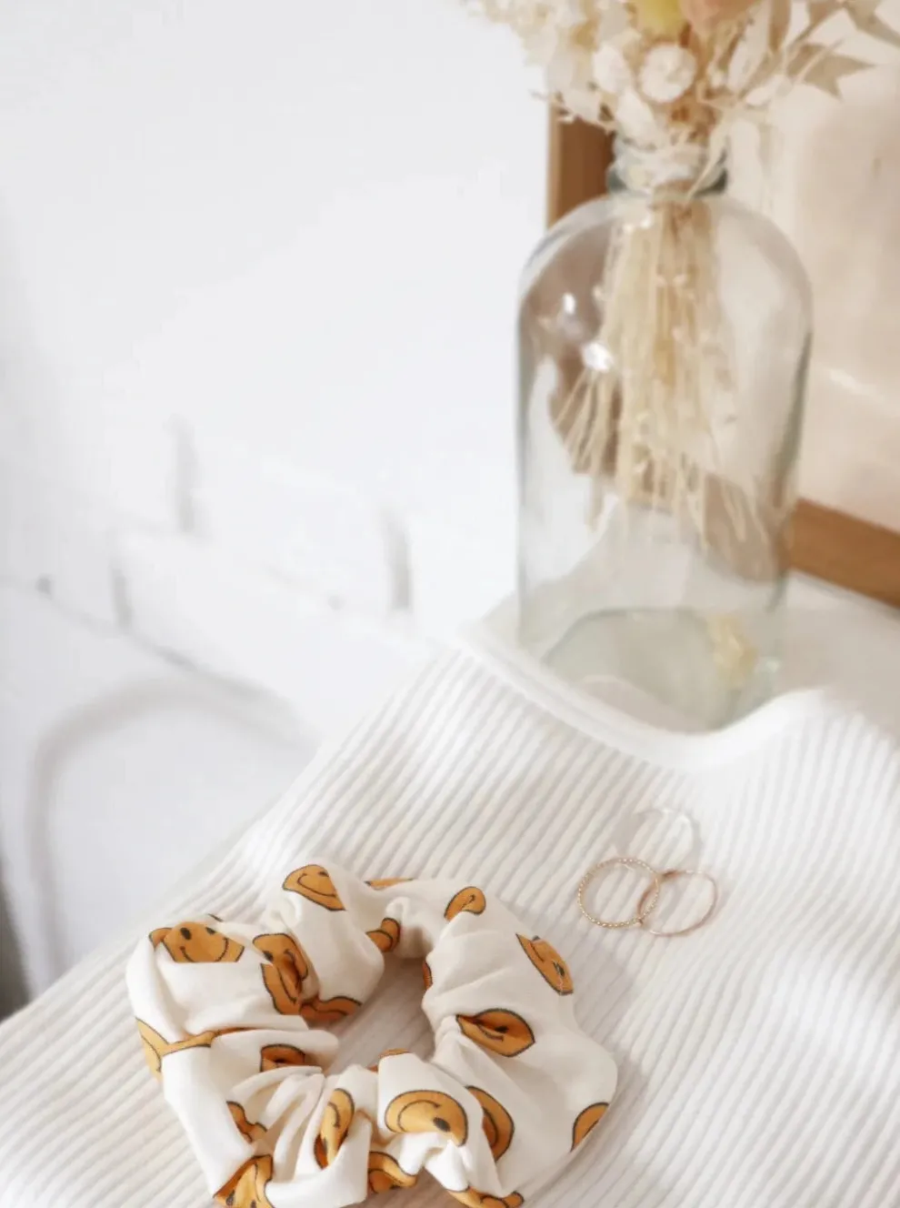 GIBOU Waffle Scrunchie - Strawberry