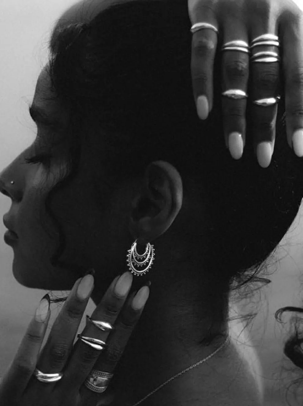 NOIR KALA Seeds Of Light Hoop Earrings - Silver