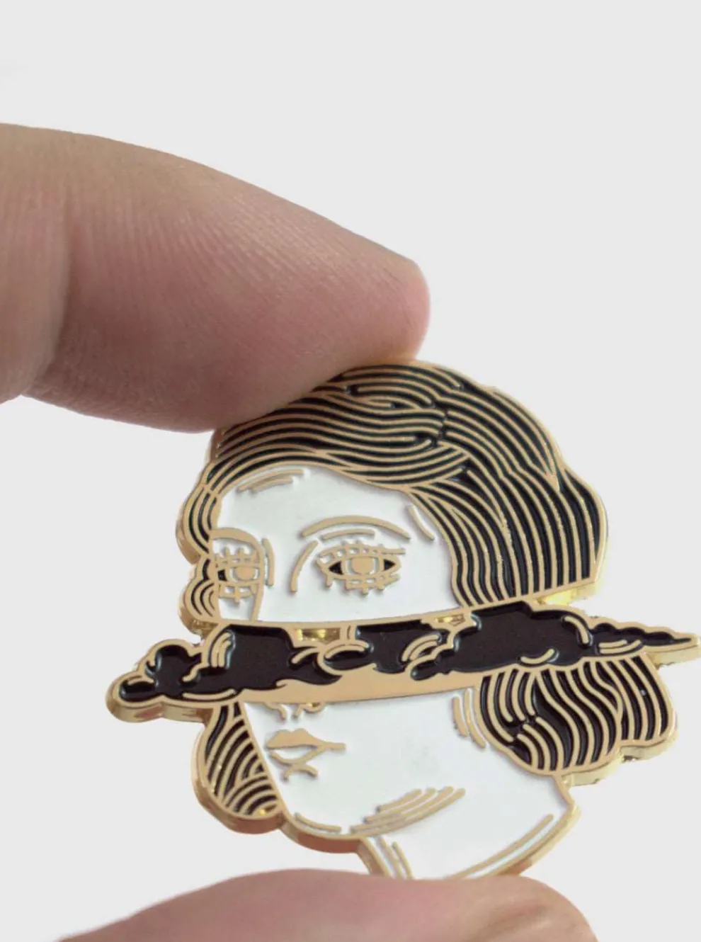 BADABOÖM STUDIO Pin's - Head in the clouds