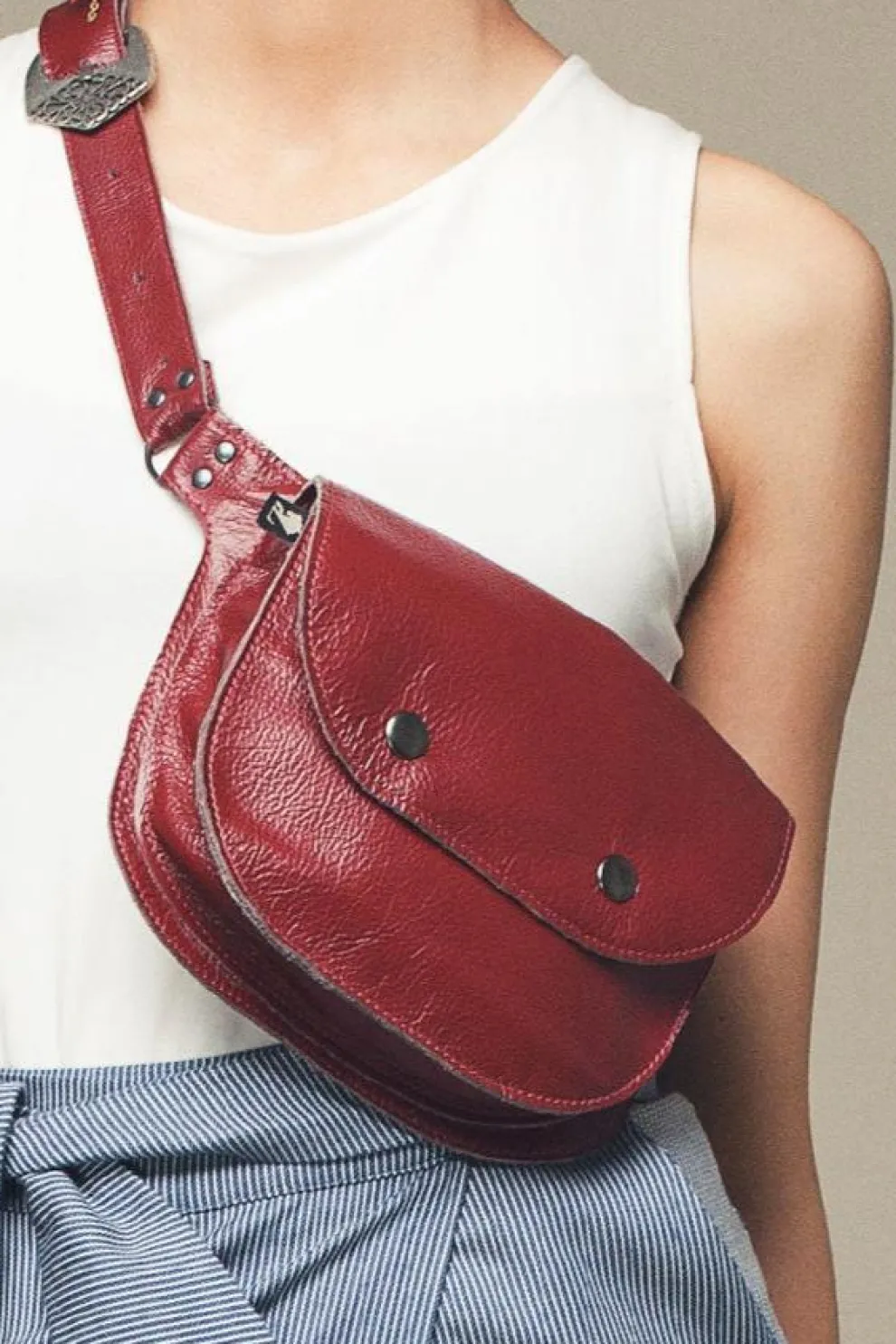 Amaru Pouch Bag - Red